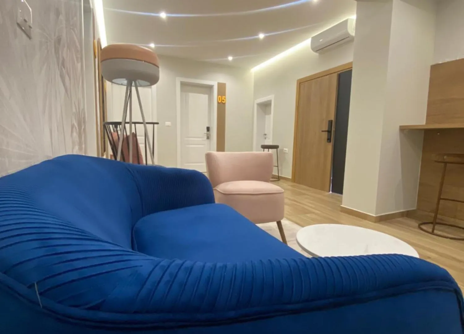 Nebula Apartments تيرانا